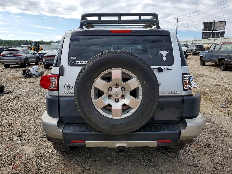 69373606 :رقم المزاد ، JTEBU11F970036104 vin ، 2007 Toyota Fj Cruiser مزاد بيع