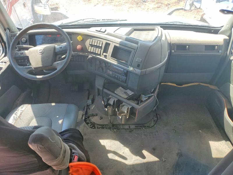 Aukcja sprzedaży 2023 Volvo Vnl, vin: 4V4NC9EH3PN331348, numer aukcji: 69812286