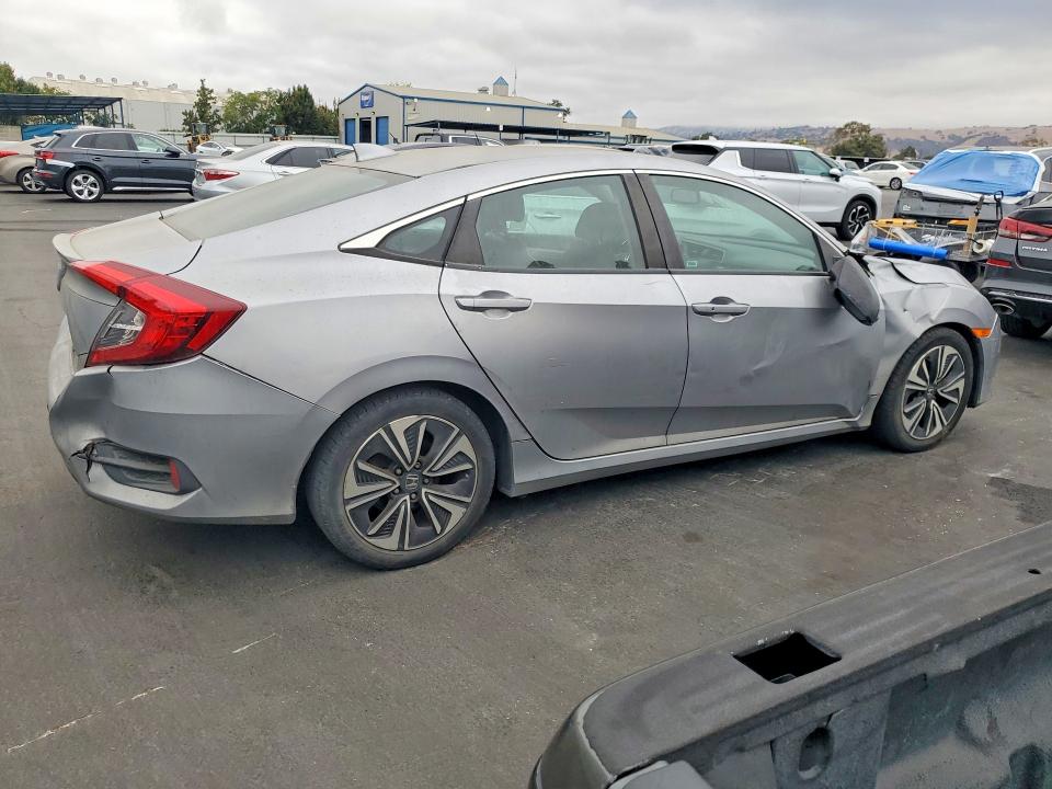 Продаж на аукціоні авто 2016 Honda Civic, vin: 19XFC1F72GE201637, номер лоту: 64788886