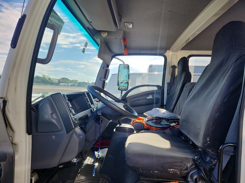 67075086 :رقم المزاد ، 54DC4J1B5KS807351 vin ، 2019 Isuzu Npr Hd مزاد بيع
