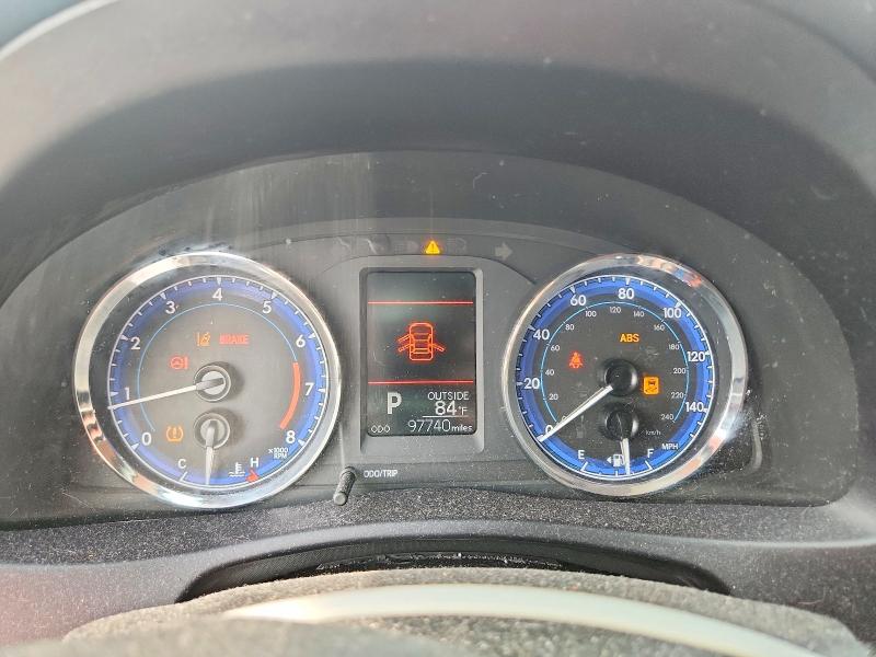 Aukcja sprzedaży 2018 Toyota Corolla, vin: 5YFBURHE9JP751462, numer aukcji: 69854956