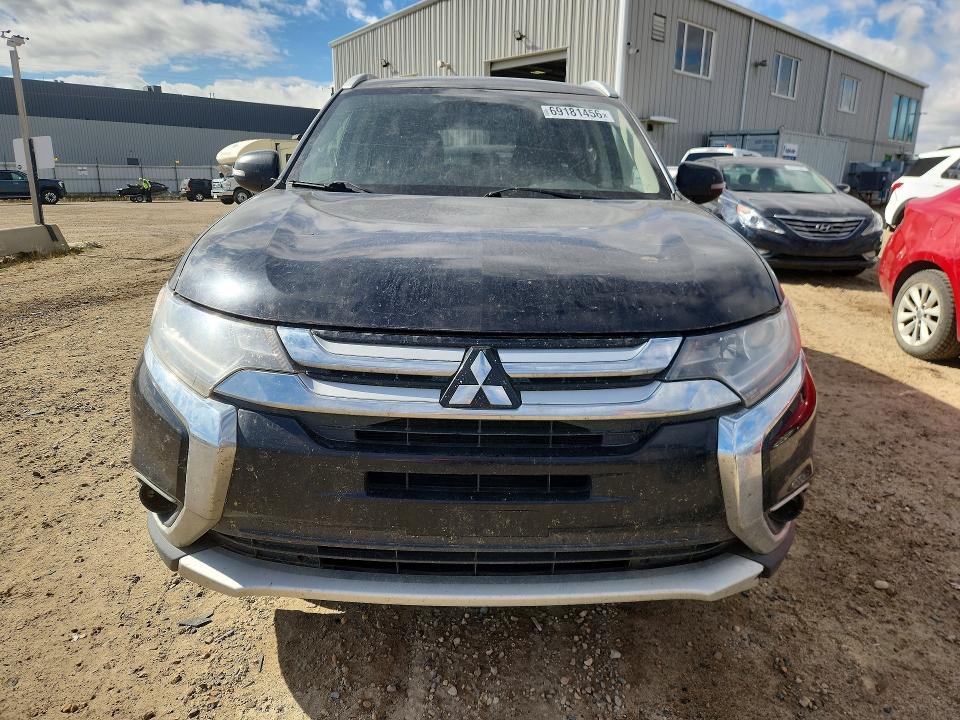 2016 Mitsubishi Outlander მანქანა იყიდება აუქციონზე, vin: JA4JZ3AX7GZ601817        , აუქციონის ნომერი: 69181456