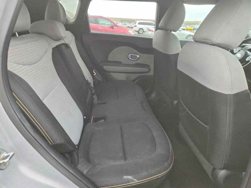 Продажа на аукционе авто 2015 Kia Soul, vin: KNDJP3A59F7772928, номер лота: 70474006
