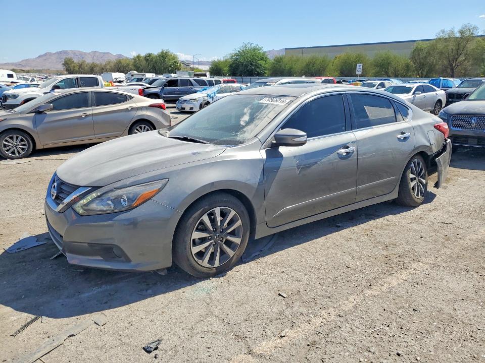 2017 Nissan Altima მანქანა იყიდება აუქციონზე, vin: 1N4AL3AP0HC179469, აუქციონის ნომერი: 70566016