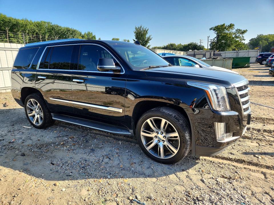 Продажа на аукционе авто 2015 Cadillac Escalade, vin: 1GYS4MKJ2FR712275, номер лота: 68445456