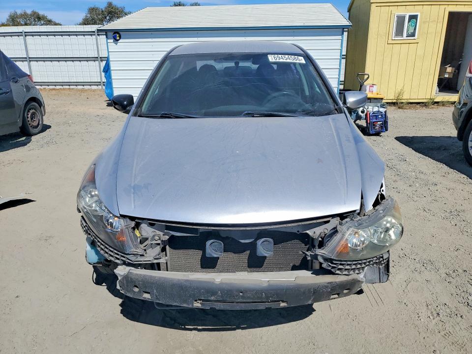 69454586 :رقم المزاد ، 1HGCP2F38AA073555 vin ، 2010 Honda Accord مزاد بيع
