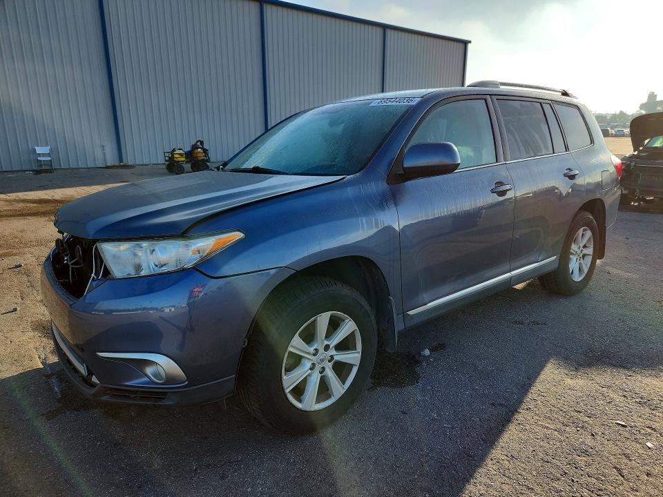Продаж на аукціоні авто 2013 Toyota Highlander, vin: 5TDBK3EH9DS261388, номер лоту: 69544036