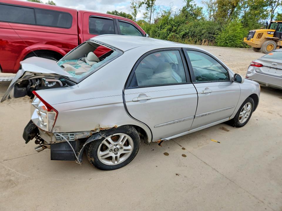 70161576 :رقم المزاد ، KNAFE121455118499 vin ، 2005 Kia Spectra Lx/ex/sx مزاد بيع