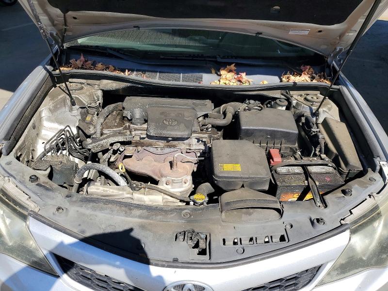 71284706 :رقم المزاد ، 4T1BF1FKXCU038480 vin ، 2012 Toyota Camry مزاد بيع