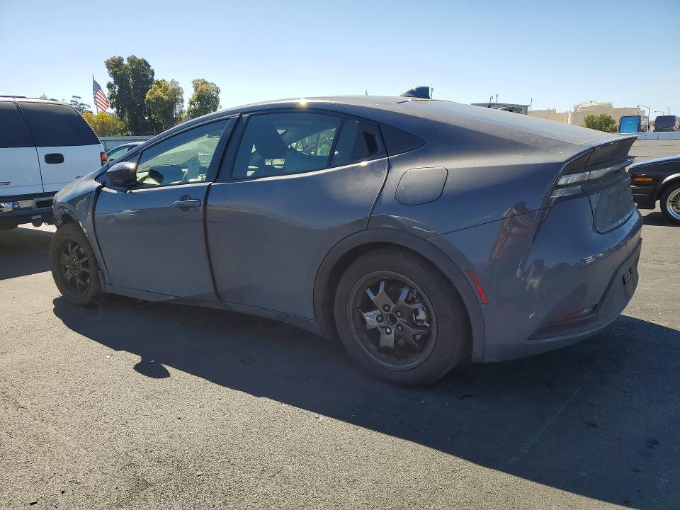 Продажа на аукционе авто 2025 Toyota Prius Plug-in Hybrid, vin: JTDACACU2S3052702, номер лота: 69575346