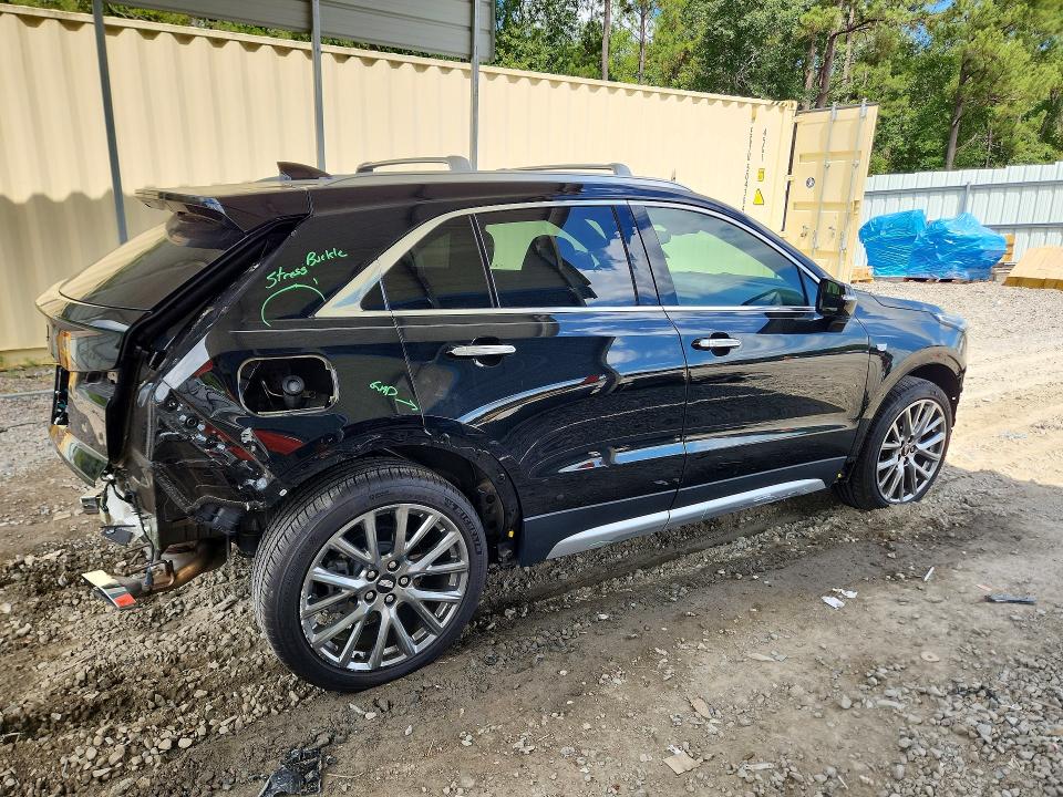 67832526 :رقم المزاد ، 1GYFZDR44KF215923 vin ، 2019 Cadillac Xt4 مزاد بيع