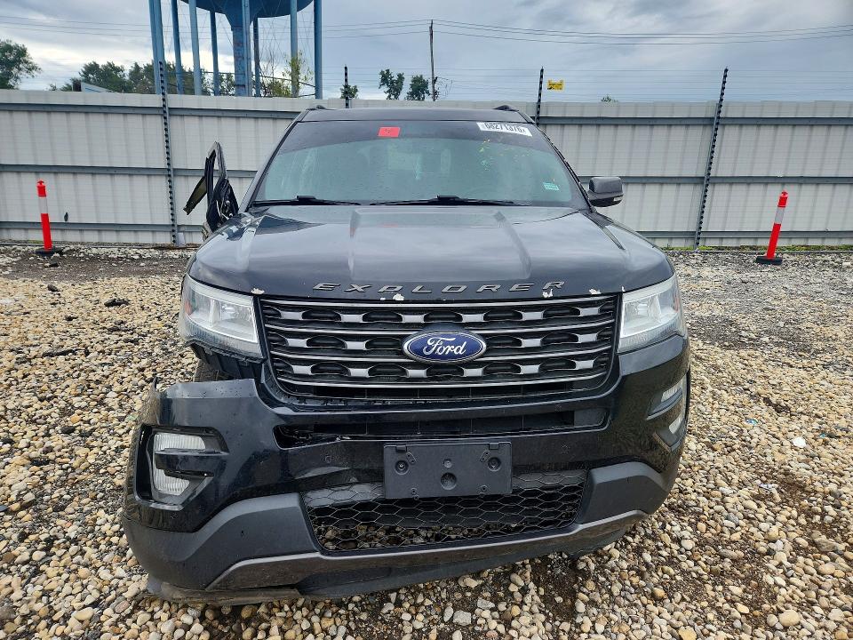 68271376 :رقم المزاد ، 1FM5K7D80HGB51606 vin ، 2017 Ford Explorer مزاد بيع