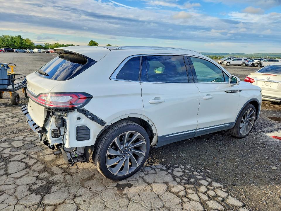 Продаж на аукціоні авто 2022 Lincoln Nautilus, vin: 2LMPJ8K94NBL08364, номер лоту: 69546836