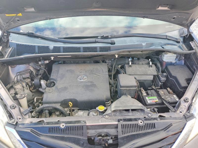 2013 Toyota Sienna მანქანა იყიდება აუქციონზე, vin: 5TDKK3DC8DS288989, აუქციონის ნომერი: 69676746