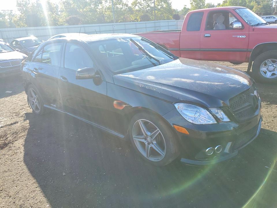 69189486 :رقم المزاد ، WDDHF8HB7AA130557 vin ، 2010 Mercedes-benz E مزاد بيع