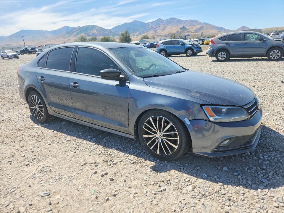 69081776 :رقم المزاد ، 3VWD17AJ5FM219313 vin ، 2015 Volkswagen Jetta مزاد بيع
