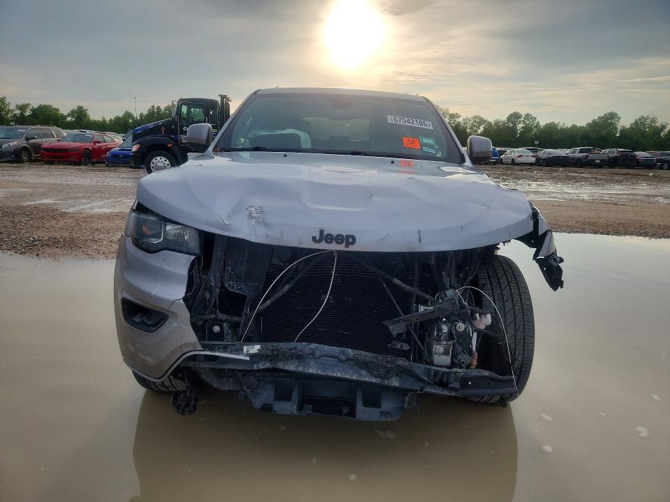 67542186 :رقم المزاد ، 1C4RJEAGXJC241884 vin ، 2018 Jeep Grand Cherokee مزاد بيع