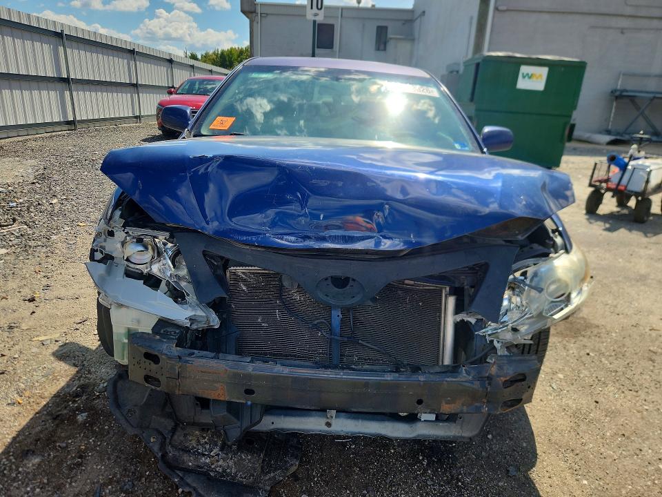 68069826 :رقم المزاد ، 4T1BE46K27U006732 vin ، 2007 Toyota Camry مزاد بيع