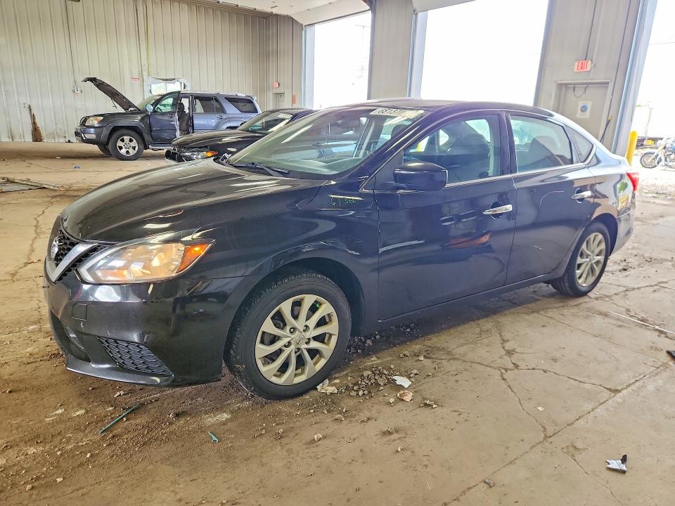 68137836 :رقم المزاد ، 3N1AB7AP4JL648970 vin ، 2018 Nissan Sentra مزاد بيع
