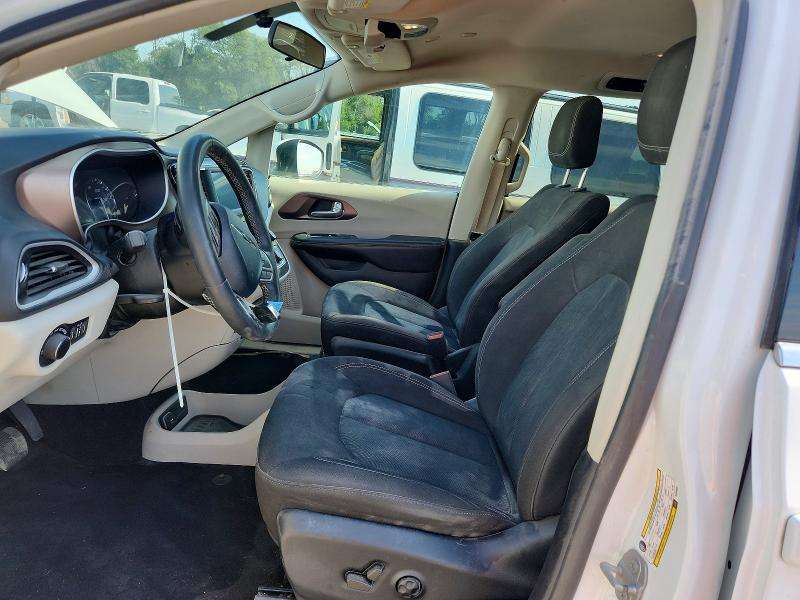 68056636 :رقم المزاد ، 2C4RC1CG9NR203687 vin ، 2022 Chrysler Voyager مزاد بيع