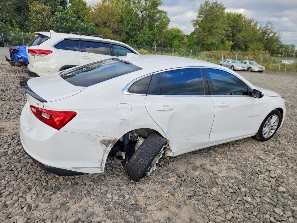 Продаж на аукціоні авто 2018 Chevrolet Malibu, vin: 1G1ZD5ST6JF213848, номер лоту: 69954776