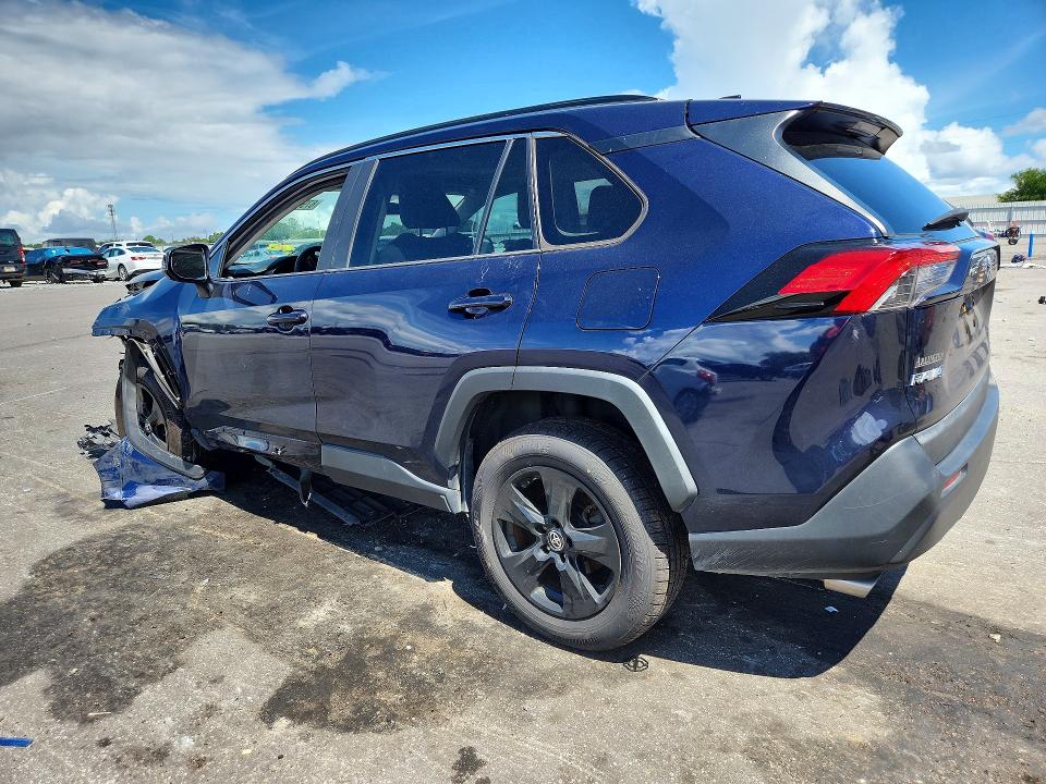 Auction sale of the 2021 Toyota Rav4, vin: 2T3W1RFV8MW172809, lot number: 67985066