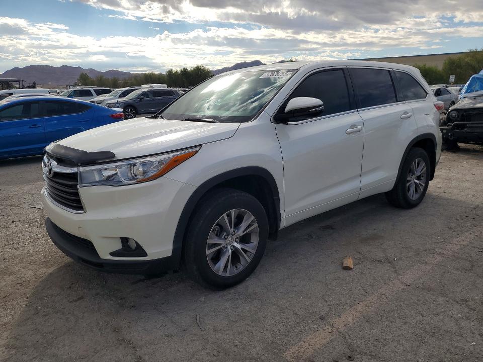 Auction sale of the 2015 Toyota Highlander, vin: 5TDBKRFH8FS191712, lot number: 70006256