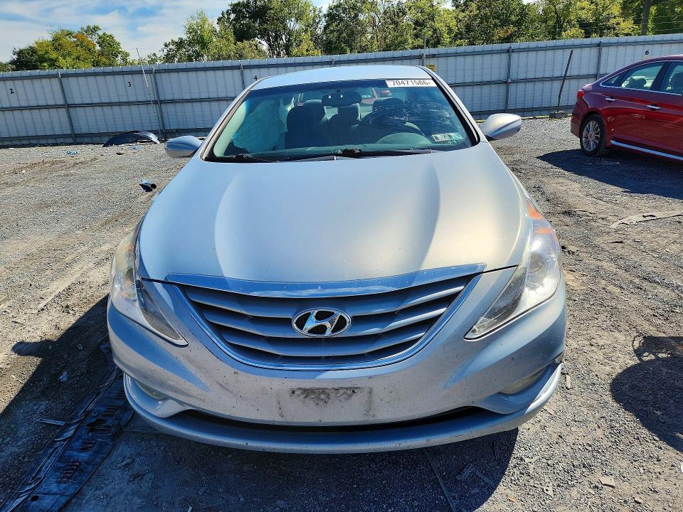 70471586 :رقم المزاد ، 5NPEB4AC5DH788623 vin ، 2013 Hyundai Sonata مزاد بيع