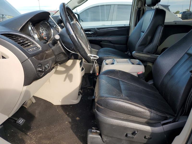 68150706 :رقم المزاد ، 2C4RC1CG5FR655640 vin ، 2015 Chrysler Town & Country مزاد بيع