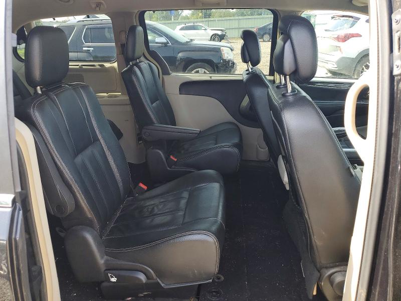2015 Chrysler Town & Country მანქანა იყიდება აუქციონზე, vin: 2C4RC1BG8FR710941, აუქციონის ნომერი: 69723816