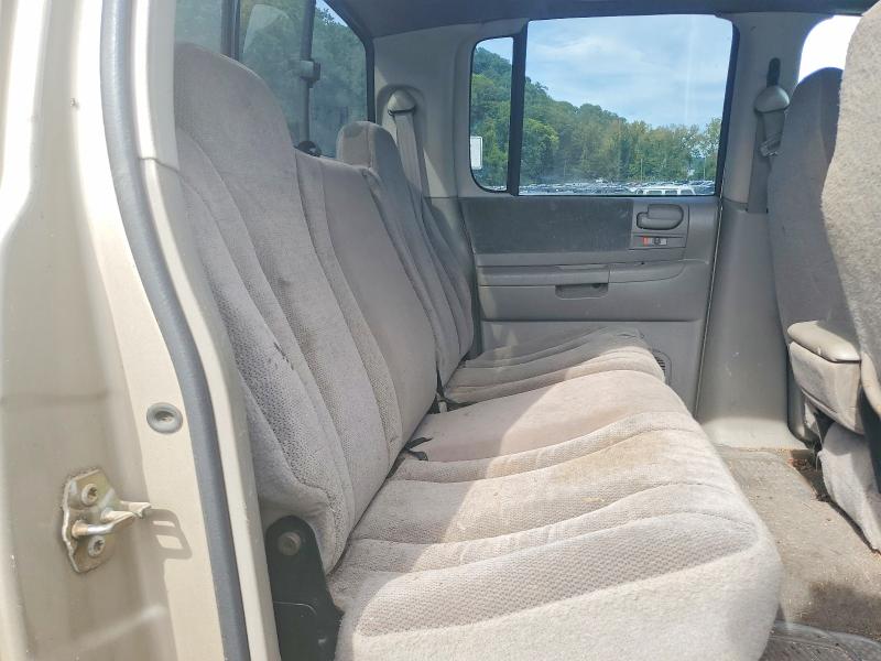 71333166 :رقم المزاد ، 1D7HG48N14S504871 vin ، 2004 Dodge Dakota مزاد بيع