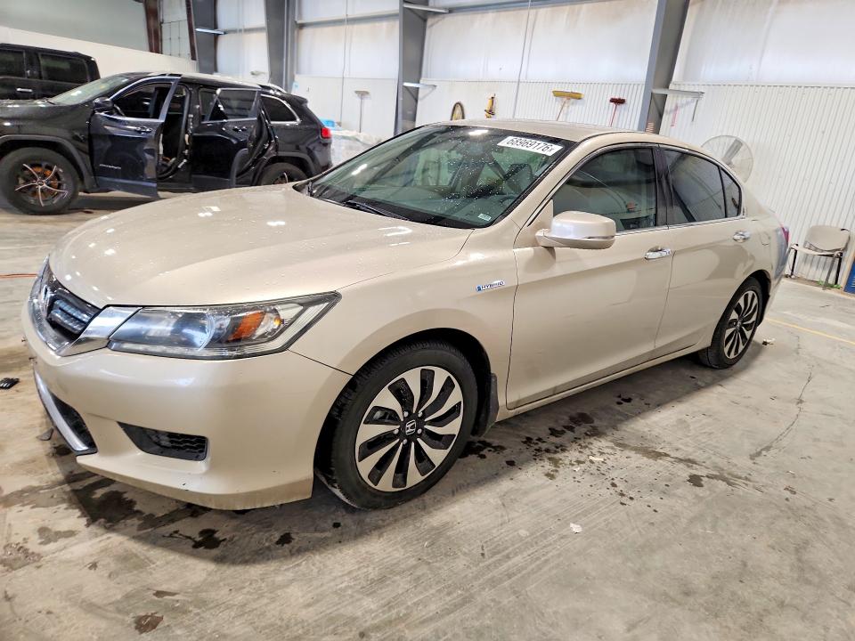 Auction sale of the 2014 Honda Accord, vin: 1HGCR6F35EA003504, lot number: 68969176