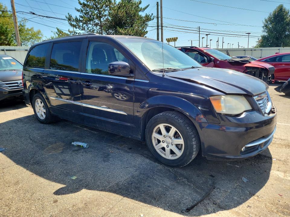 69108786 :رقم المزاد ، 2A4RR5DG9BR636985 vin ، 2011 Chrysler Town & Country مزاد بيع