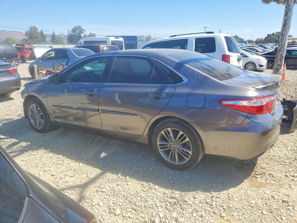 68244366 :رقم المزاد ، 4T1BF1FK1HU731185 vin ، 2017 Toyota Camry مزاد بيع