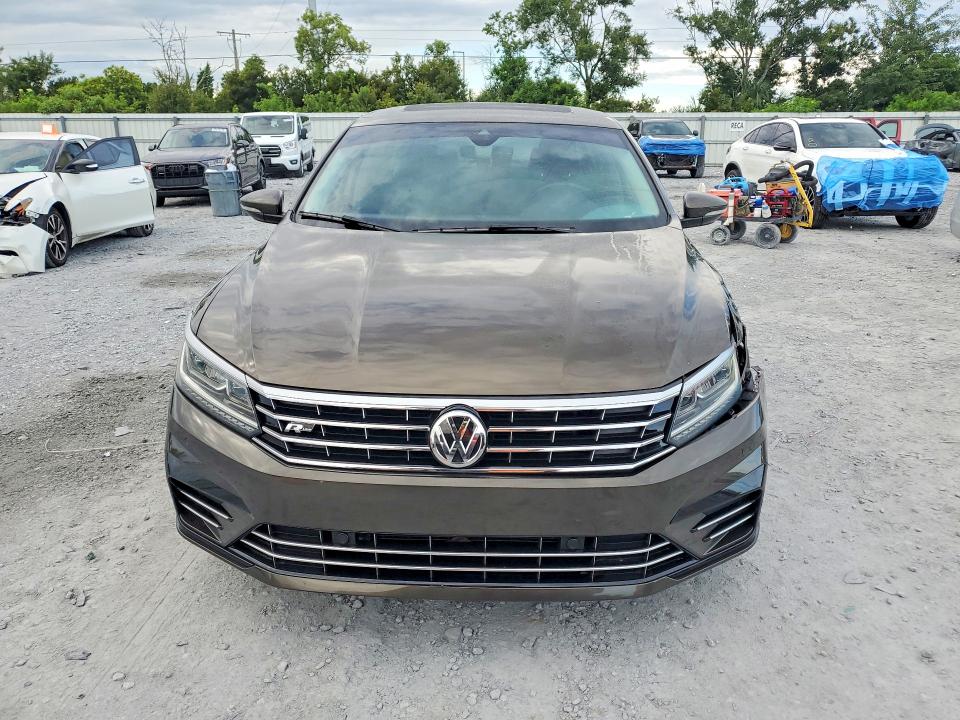 68874296 :رقم المزاد ، 1VWMA7A39KC005423 vin ، 2019 Volkswagen Passat مزاد بيع