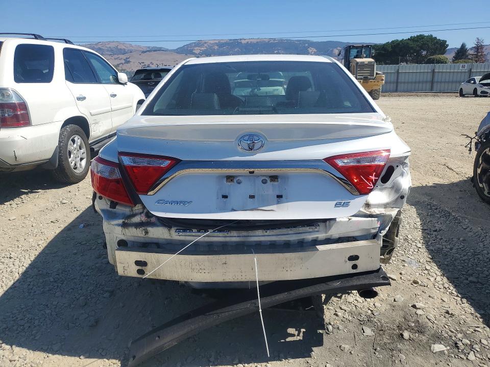 2015 Toyota Camry მანქანა იყიდება აუქციონზე, vin: 4T1BF1FK9FU083608, აუქციონის ნომერი: 70287626
