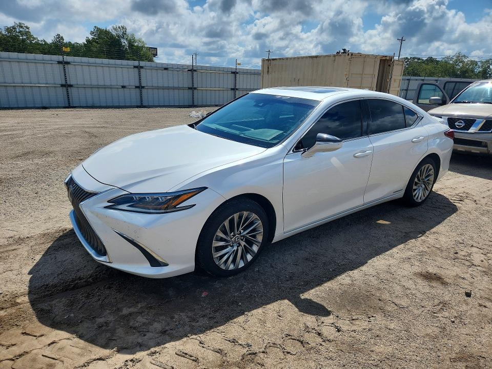 Продажа на аукционе авто 2020 Lexus Es, vin: 58AE21B12LU007187, номер лота: 69978196