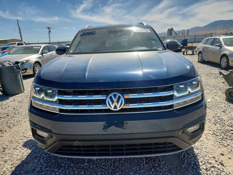 68999766 :رقم المزاد ، 1V2KR2CA0JC553258 vin ، 2018 Volkswagen Atlas مزاد بيع