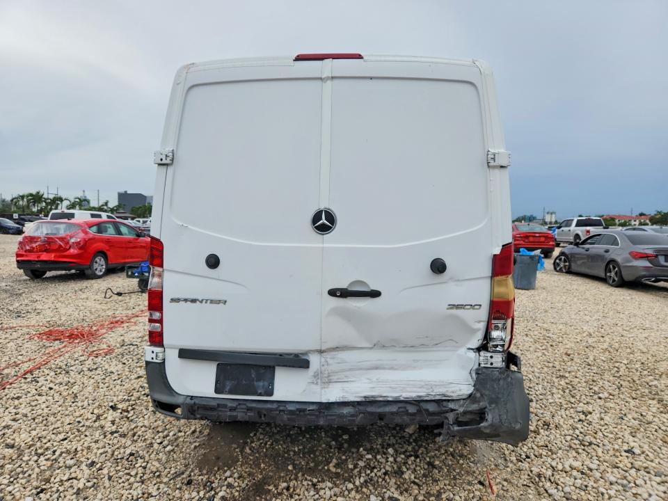 68403156 :رقم المزاد ، WD0PE745485307174 vin ، 2008 Dodge Sprinter مزاد بيع