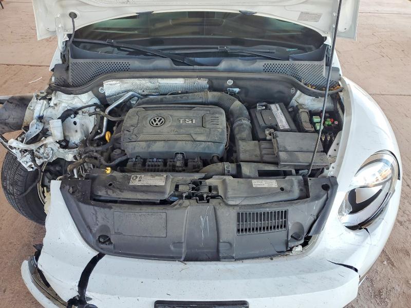 70113916 :رقم المزاد ، 3VWF17AT2GM638098 vin ، 2016 Volkswagen Beetle مزاد بيع