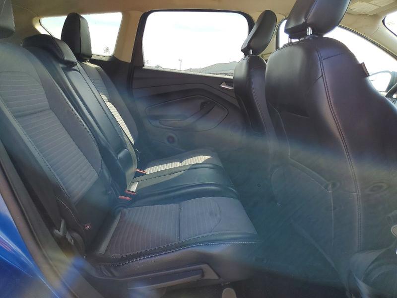 68970326 :رقم المزاد ، 1FMCU0GD2JUD42517 vin ، 2018 Ford Escape مزاد بيع
