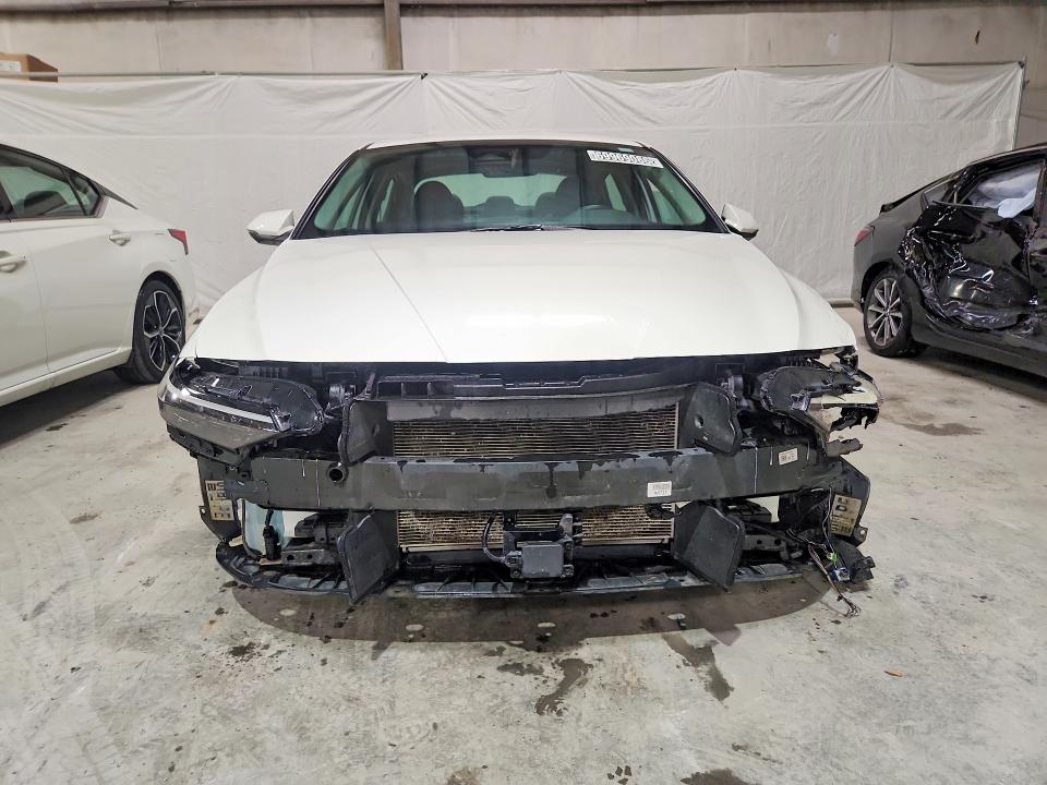 Продажа на аукционе авто 2025 Hyundai Elantra, vin: KMHLP4DG9SU005759, номер лота: 69969086