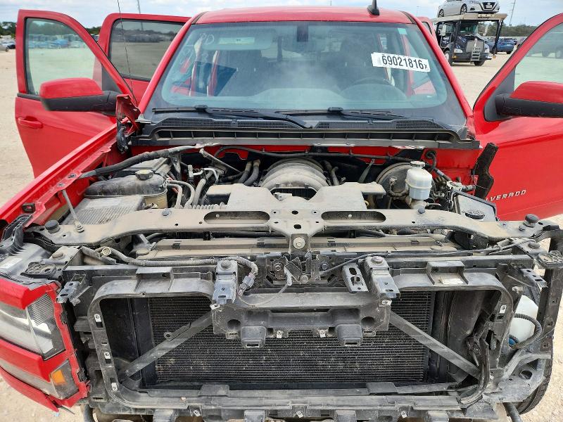 Продаж на аукціоні авто 2018 Chevrolet Silverado, vin: 3GCUKREC4JG527684, номер лоту: 69021816