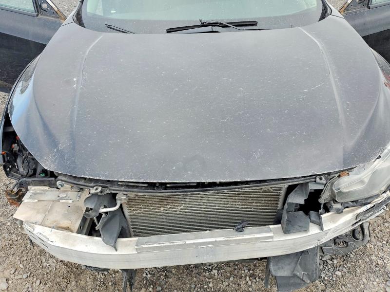 66640946 :رقم المزاد ، 2HGFC2F8XJH040630 vin ، 2018 Honda Civic مزاد بيع