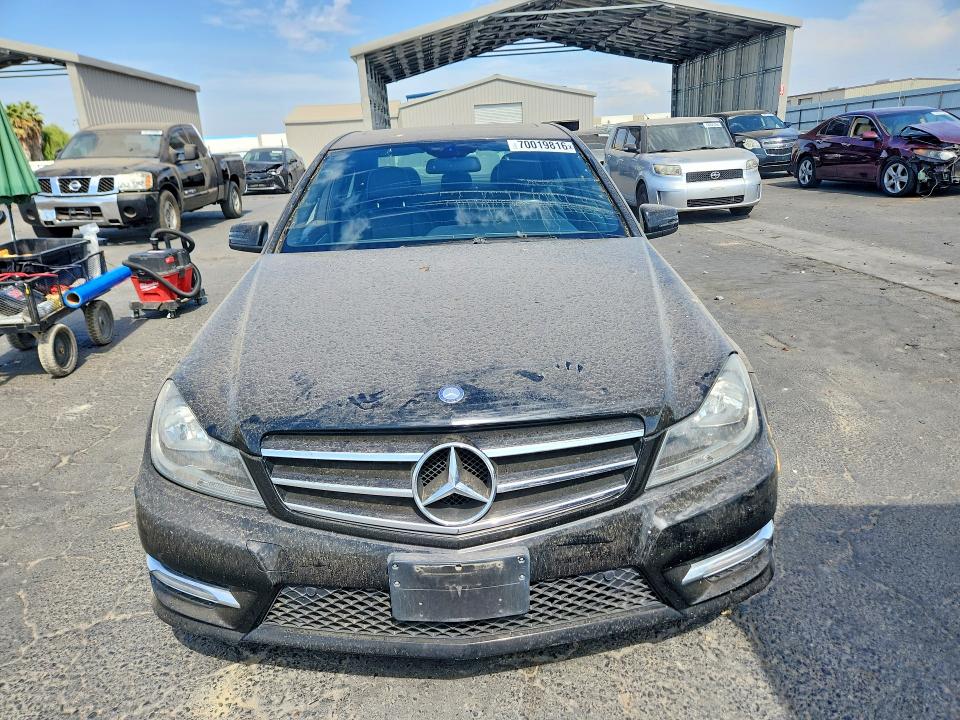 70019816 :رقم المزاد ، WDDGF4HB5EA957208 vin ، 2014 Mercedes-benz C مزاد بيع