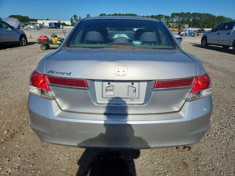 Auction sale of the 2012 Honda Accord, vin: 1HGCP2F33CA002010, lot number: 68426316