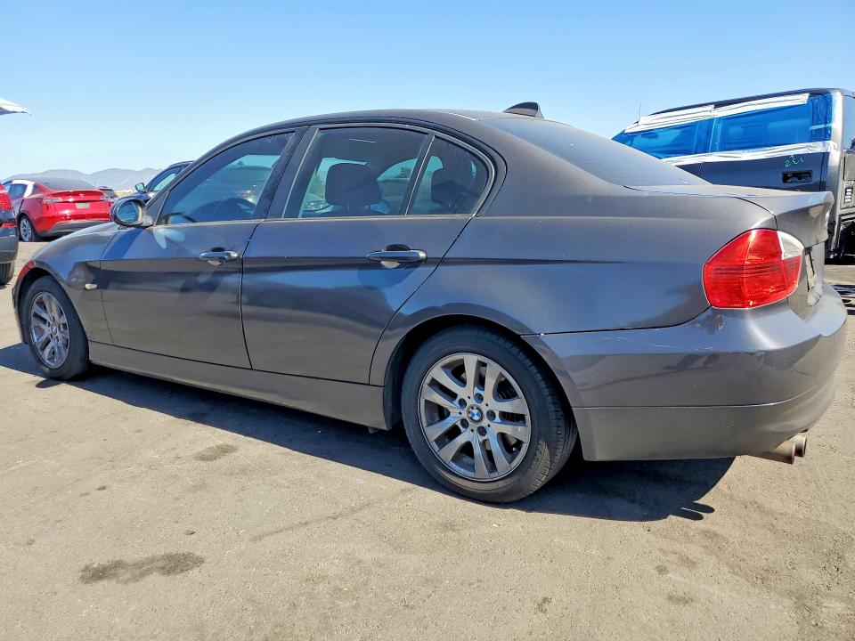 70547306 :رقم المزاد ، WBAVC53557FZ73333 vin ، 2007 Bmw 328 مزاد بيع