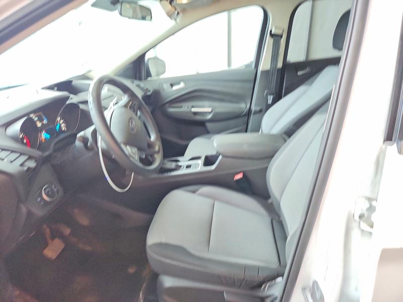 2017 Ford Escape მანქანა იყიდება აუქციონზე, vin: 1FMCU0GD4HUD22585, აუქციონის ნომერი: 70558046