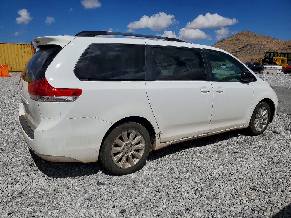 Продаж на аукціоні авто 2013 Toyota Sienna, vin: 5TDJK3DC7DS069792, номер лоту: 69091306