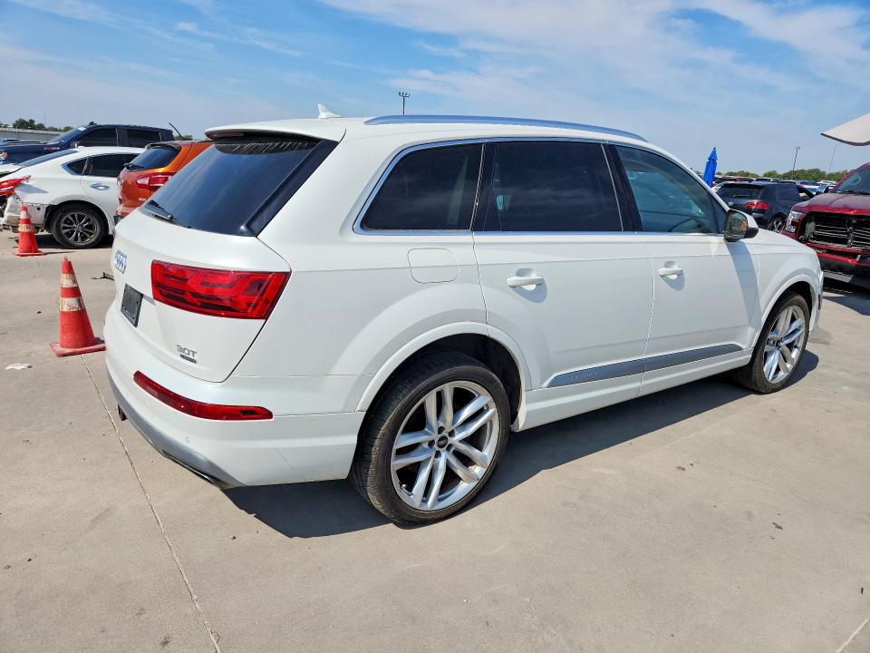 2017 Audi Q7 მანქანა იყიდება აუქციონზე, vin: WA1VAAF78HD048017, აუქციონის ნომერი: 66771746